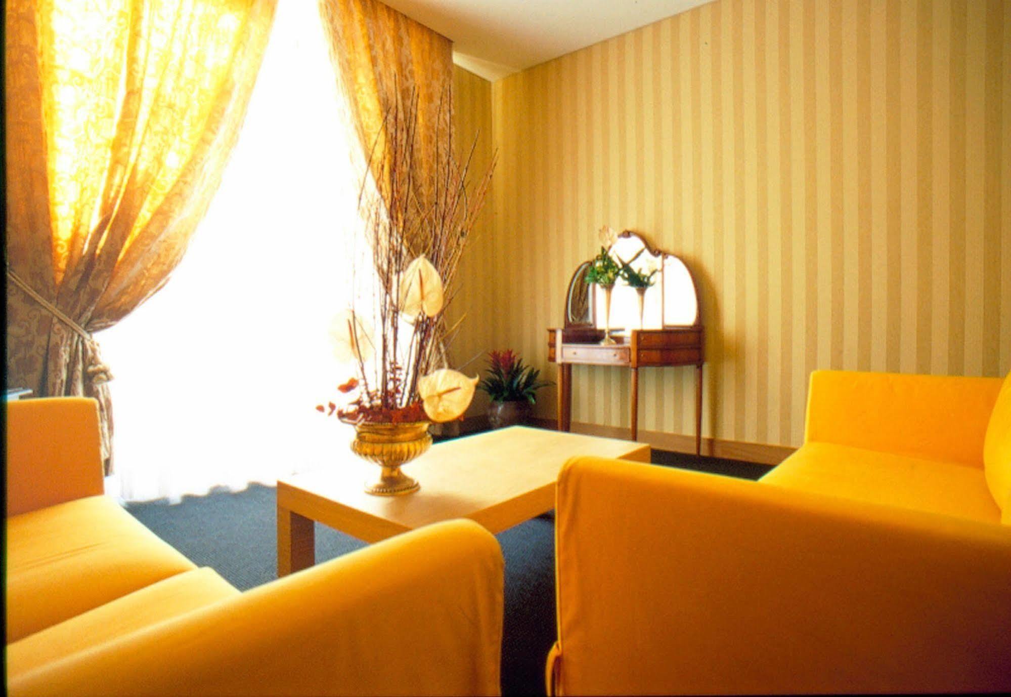 Готель Lemon Garden Рим Екстер'єр фото